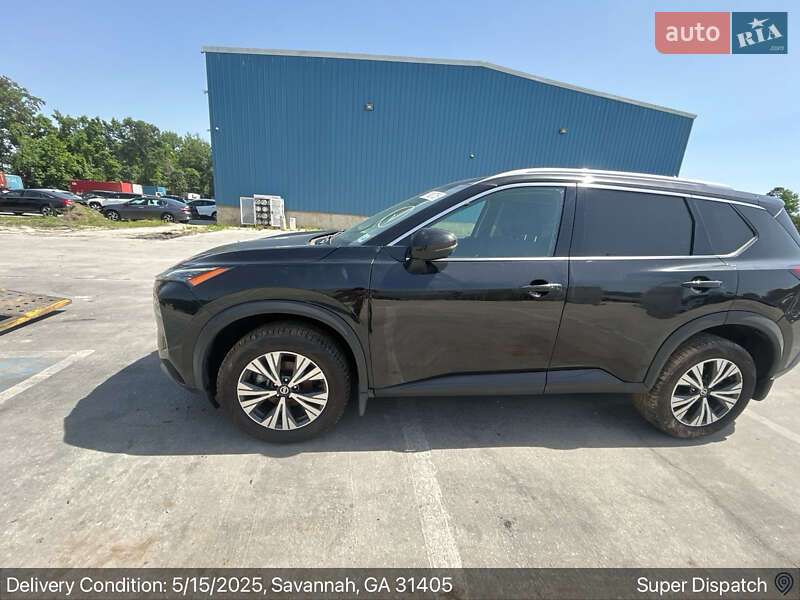 Внедорожник / Кроссовер Nissan Rogue 2021 в Ровно
