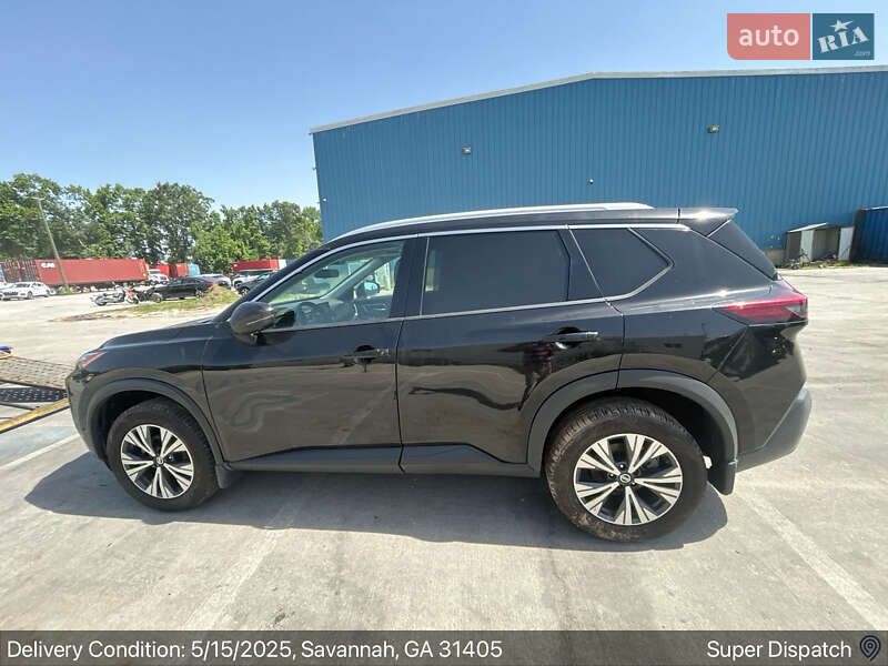 Внедорожник / Кроссовер Nissan Rogue 2021 в Ровно