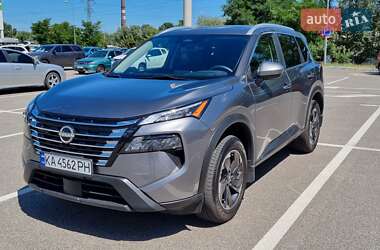 Позашляховик / Кросовер Nissan Rogue 2024 в Києві