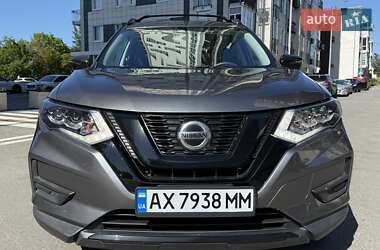 Внедорожник / Кроссовер Nissan Rogue 2017 в Харькове