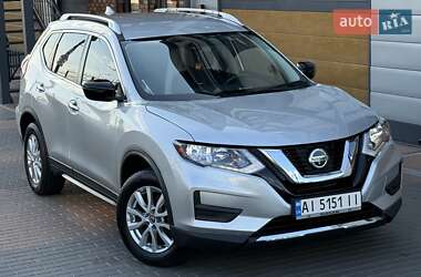 Внедорожник / Кроссовер Nissan Rogue 2019 в 