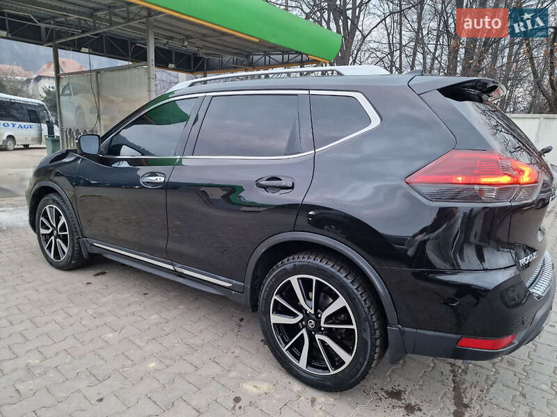 Внедорожник / Кроссовер Nissan Rogue 2019 в Надворной