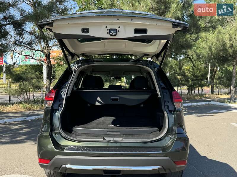 Внедорожник / Кроссовер Nissan Rogue 2018 в Одессе