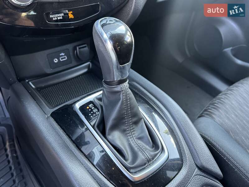 Внедорожник / Кроссовер Nissan Rogue 2018 в Одессе