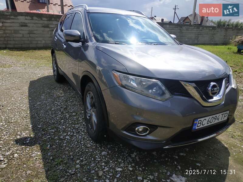Позашляховик / Кросовер Nissan Rogue 2016 в Яворові