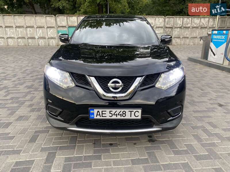 Внедорожник / Кроссовер Nissan Rogue 2015 в Днепре