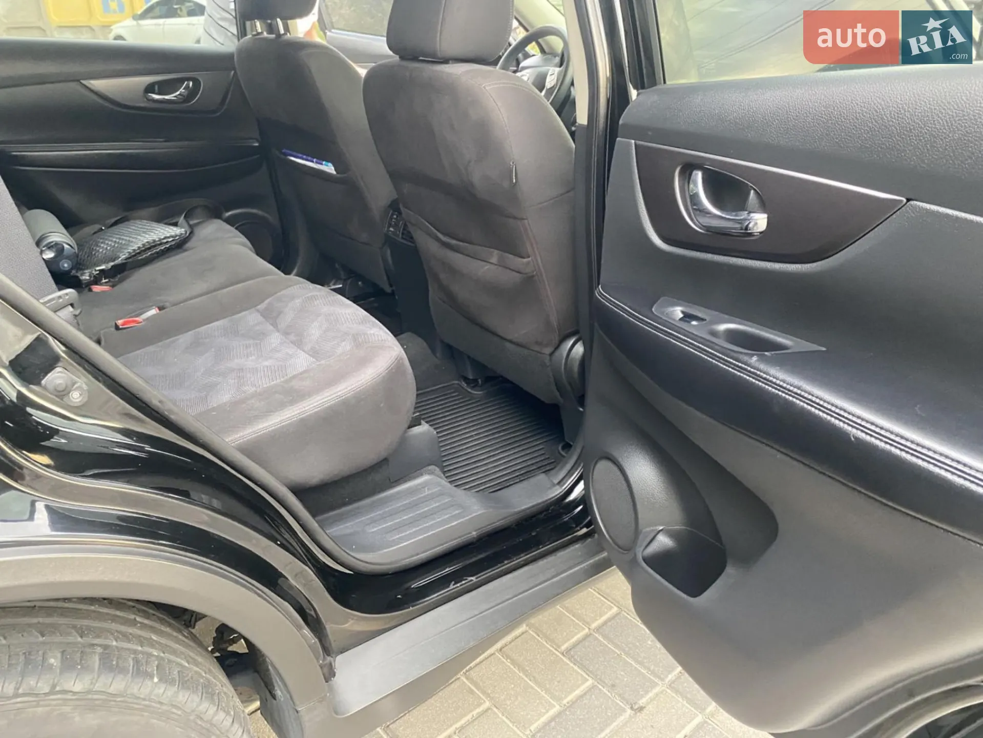 2015 Nissan Rogue - мініатюра 11