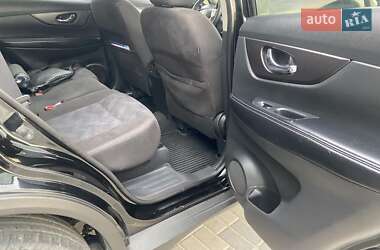 Внедорожник / Кроссовер Nissan Rogue 2015 в 
