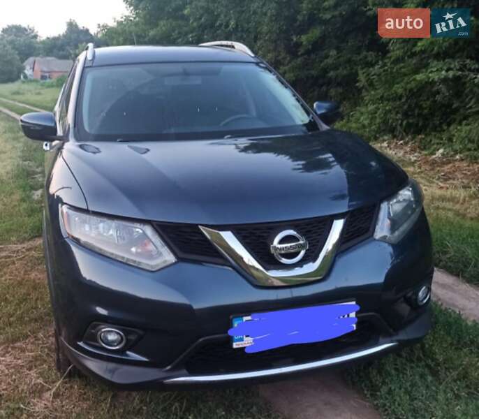 Внедорожник / Кроссовер Nissan Rogue 2016 в Сумах