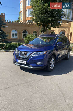 Внедорожник / Кроссовер Nissan Rogue 2018 в Кременчуге