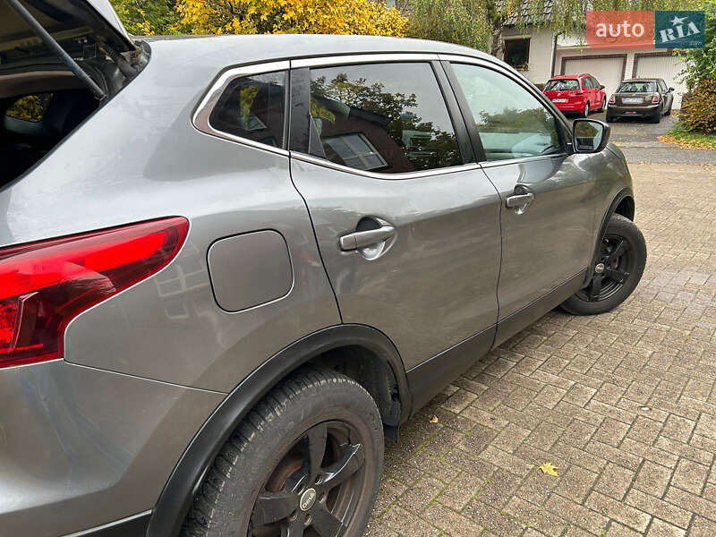Внедорожник / Кроссовер Nissan Rogue 2018 в Львове