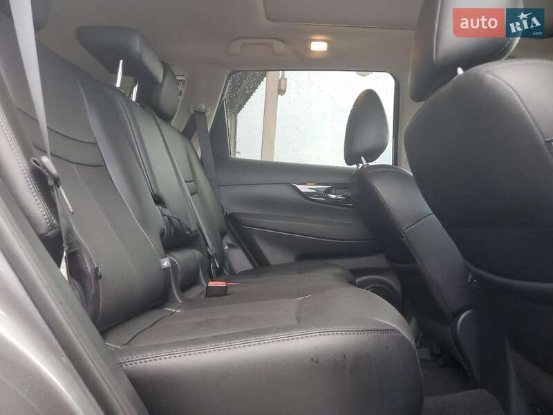 Внедорожник / Кроссовер Nissan Rogue 2019 в Тернополе