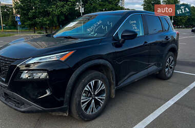 Внедорожник / Кроссовер Nissan Rogue 2023 в 