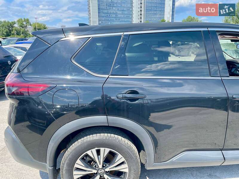 Позашляховик / Кросовер Nissan Rogue 2020 в Києві