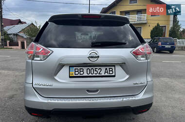 Внедорожник / Кроссовер Nissan Rogue 2015 в 