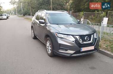 Позашляховик / Кросовер Nissan Rogue 2017 в Києві