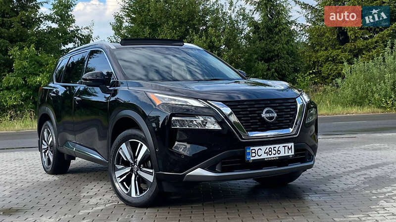Внедорожник / Кроссовер Nissan Rogue 2023 в Дрогобыче