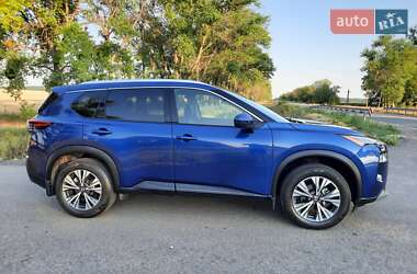 Внедорожник / Кроссовер Nissan Rogue 2021 в 