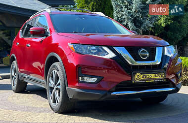 Позашляховик / Кросовер Nissan Rogue 2017 в Львові