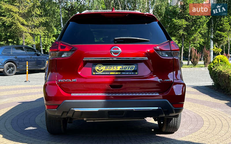 Позашляховик / Кросовер Nissan Rogue 2017 в Львові
