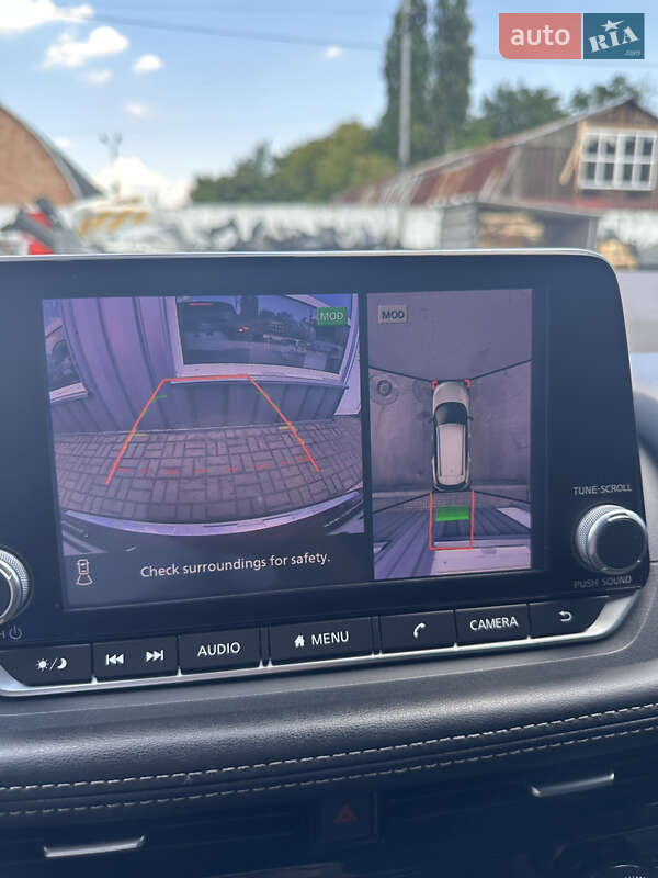 Позашляховик / Кросовер Nissan Rogue 2021 в Дніпрі