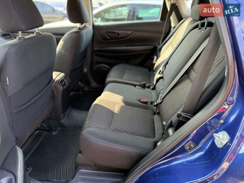 Внедорожник / Кроссовер Nissan Rogue 2018 в Днепре