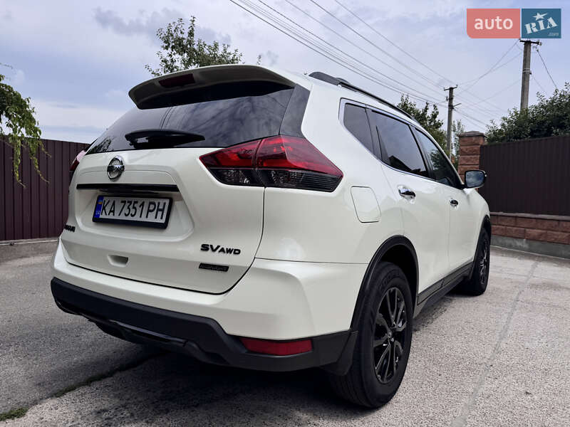 Внедорожник / Кроссовер Nissan Rogue 2018 в Киеве
