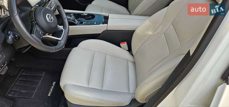 Позашляховик / Кросовер Nissan Rogue 2023 в Одесі