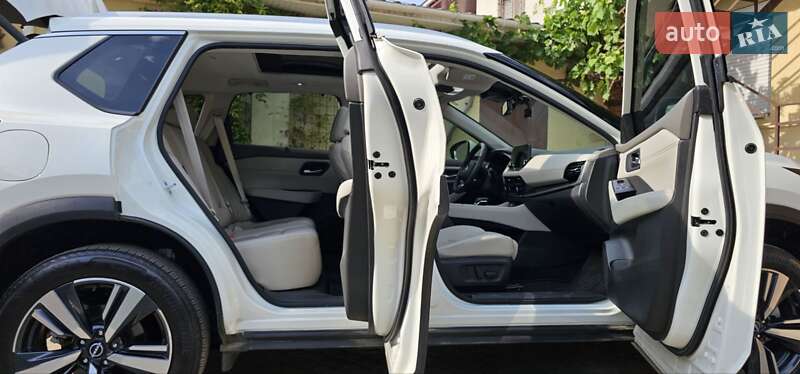 Позашляховик / Кросовер Nissan Rogue 2023 в Одесі