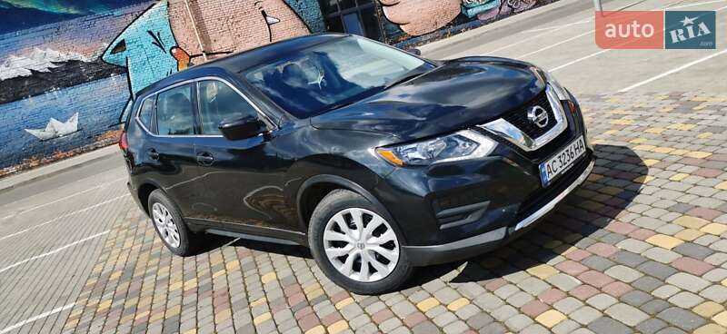 Внедорожник / Кроссовер Nissan Rogue 2017 в Луцке