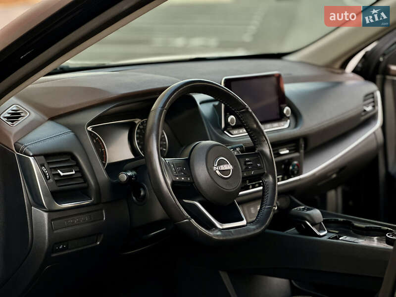 Внедорожник / Кроссовер Nissan Rogue 2022 в Умани