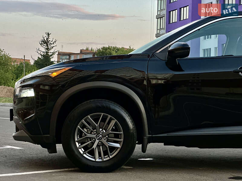 Внедорожник / Кроссовер Nissan Rogue 2022 в Умани