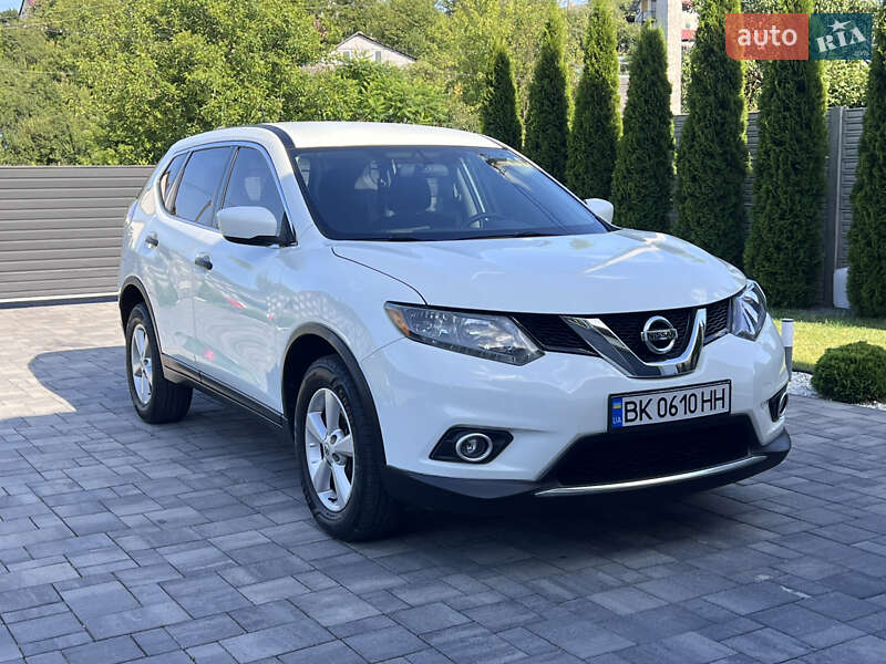 Позашляховик / Кросовер Nissan Rogue 2016 в Рівному
