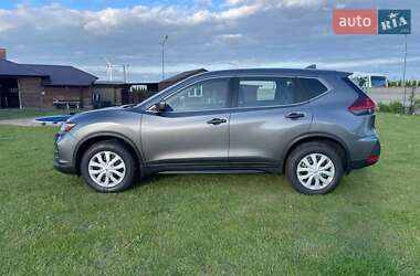 Внедорожник / Кроссовер Nissan Rogue 2017 в 