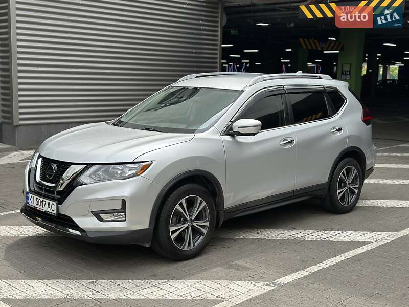 Внедорожник / Кроссовер Nissan Rogue 2019 в Киеве