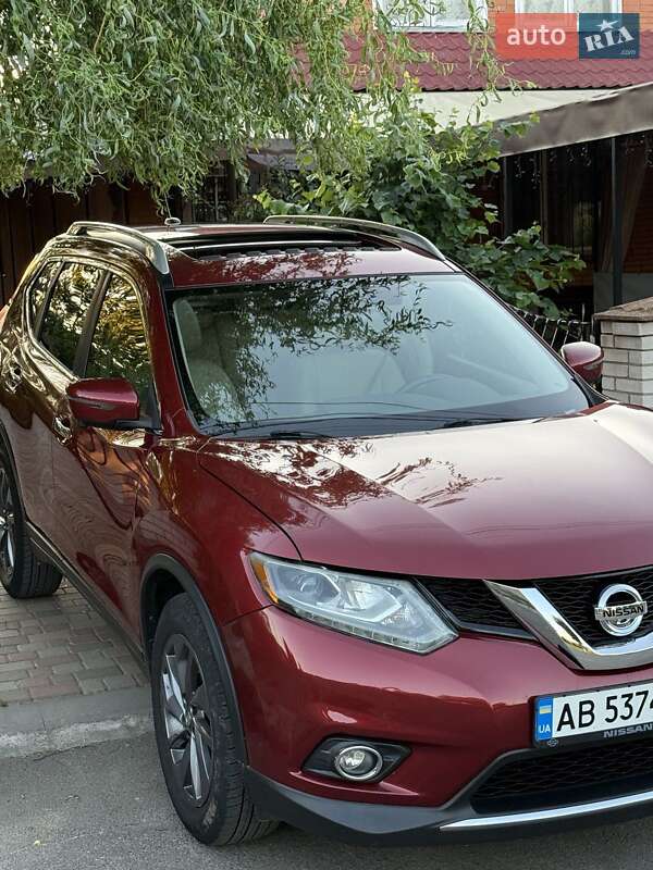 Внедорожник / Кроссовер Nissan Rogue 2016 в Виннице