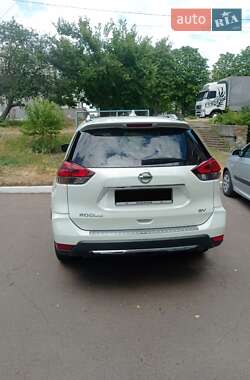 Внедорожник / Кроссовер Nissan Rogue 2018 в Кропивницком