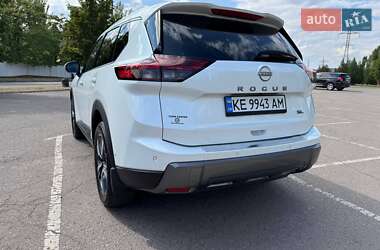 Внедорожник / Кроссовер Nissan Rogue 2024 в 