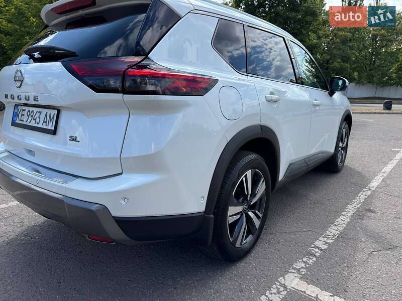 Внедорожник / Кроссовер Nissan Rogue 2024 в Кривом Роге
