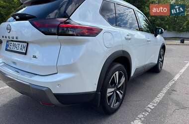 Внедорожник / Кроссовер Nissan Rogue 2024 в 