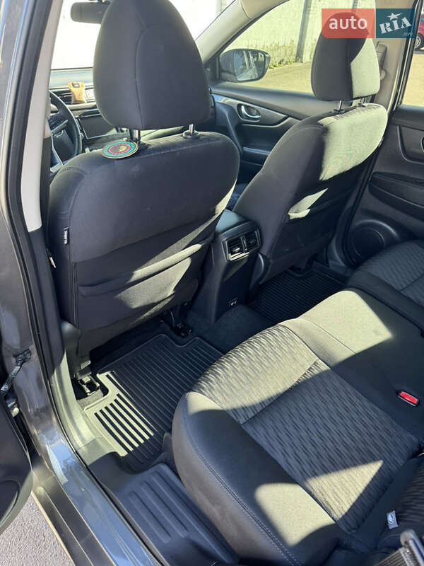 Внедорожник / Кроссовер Nissan Rogue 2019 в Киеве