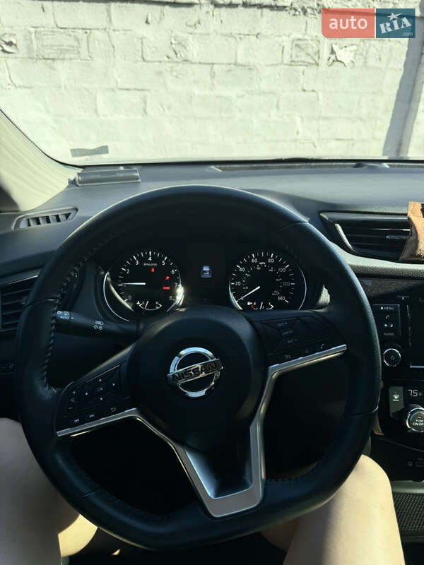 Внедорожник / Кроссовер Nissan Rogue 2019 в Киеве