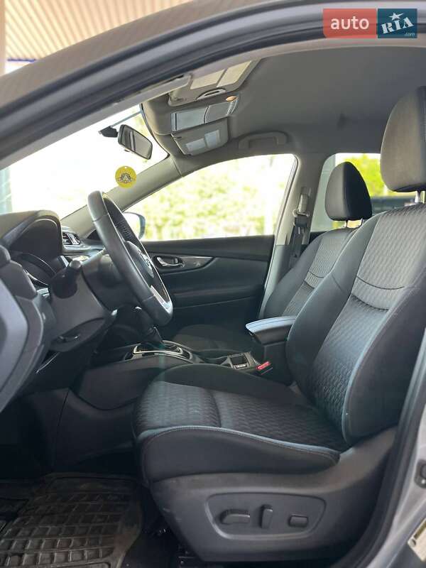 Внедорожник / Кроссовер Nissan Rogue 2018 в Николаеве