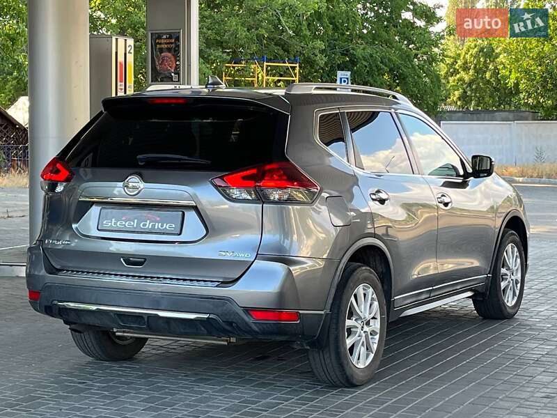 Внедорожник / Кроссовер Nissan Rogue 2018 в Николаеве