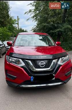 Внедорожник / Кроссовер Nissan Rogue 2017 в Ивано-Франковске