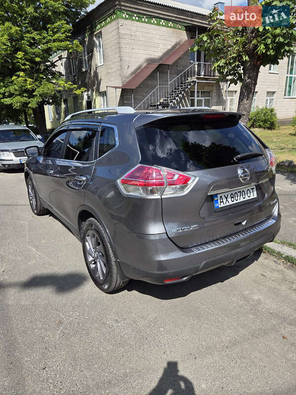 Внедорожник / Кроссовер Nissan Rogue 2016 в Харькове