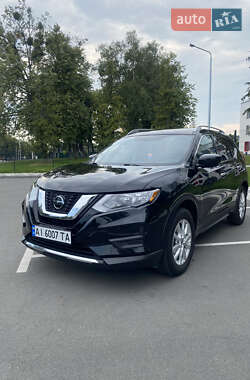 Внедорожник / Кроссовер Nissan Rogue 2018 в Киеве