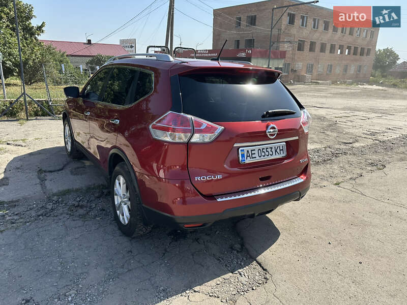 Внедорожник / Кроссовер Nissan Rogue 2015 в Павлограде