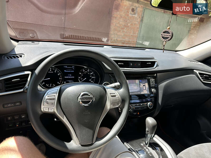 Внедорожник / Кроссовер Nissan Rogue 2015 в Павлограде