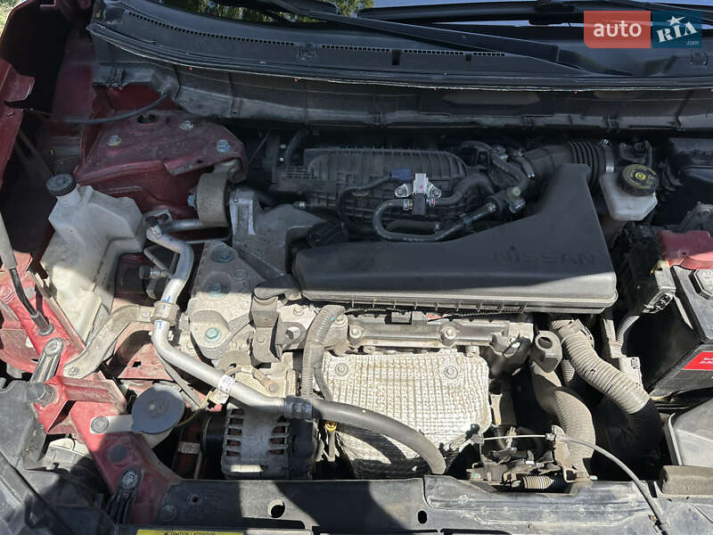 Внедорожник / Кроссовер Nissan Rogue 2015 в Павлограде